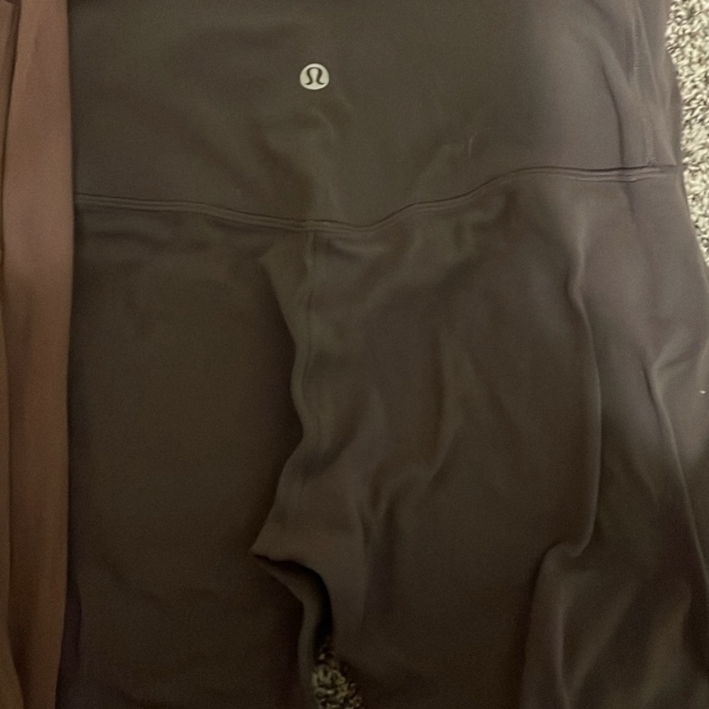 Plum Lululemon align leggings 28’